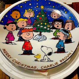 Peanuts Charlie Brown Christmas plate, Danbury Mint. Limited number made has COA